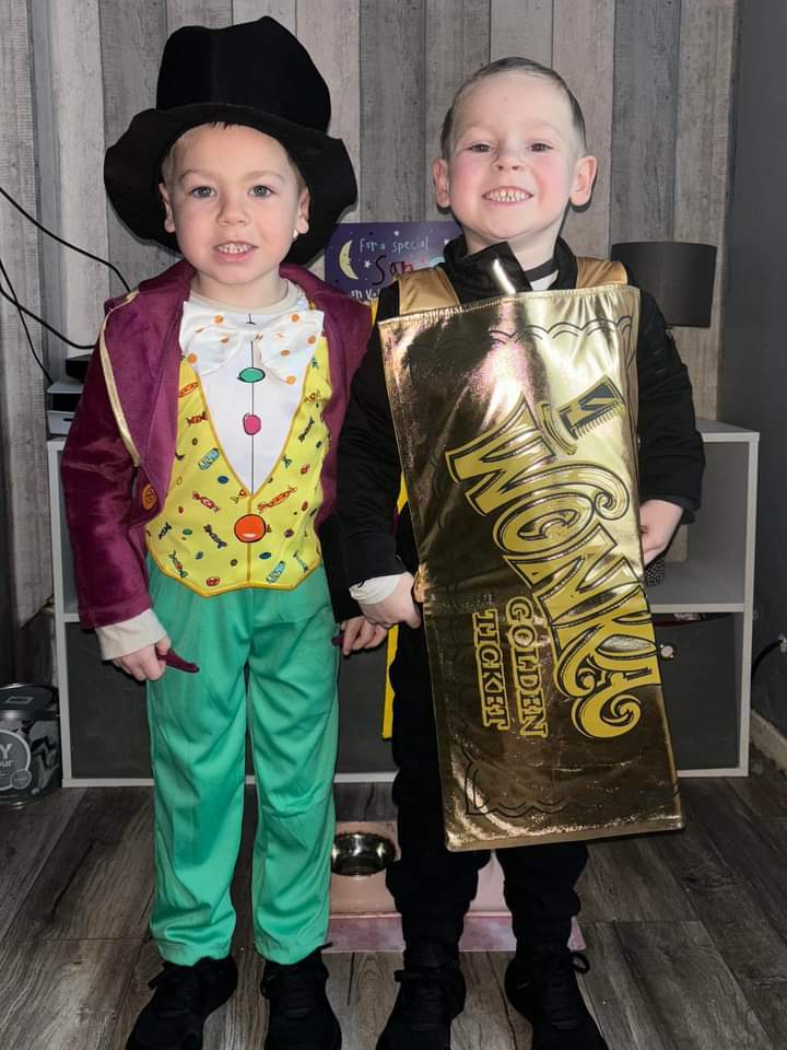 Alfie and Ollie McDonald as Willy Wonka and a golden ticket