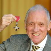 Rugby league leads the tributes to ex-BBC presenter Harry Gration who has died aged 71