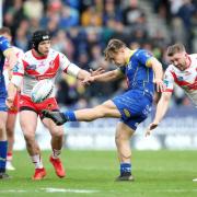 Saints and Warrington in action in the Challenge Cup quarter-final
