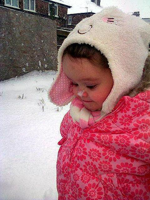 Mum Leanne Smith tweeted us this adorable picture of 19-month-old Freya Amelia Haddock looking at a snowflake on her nose.
