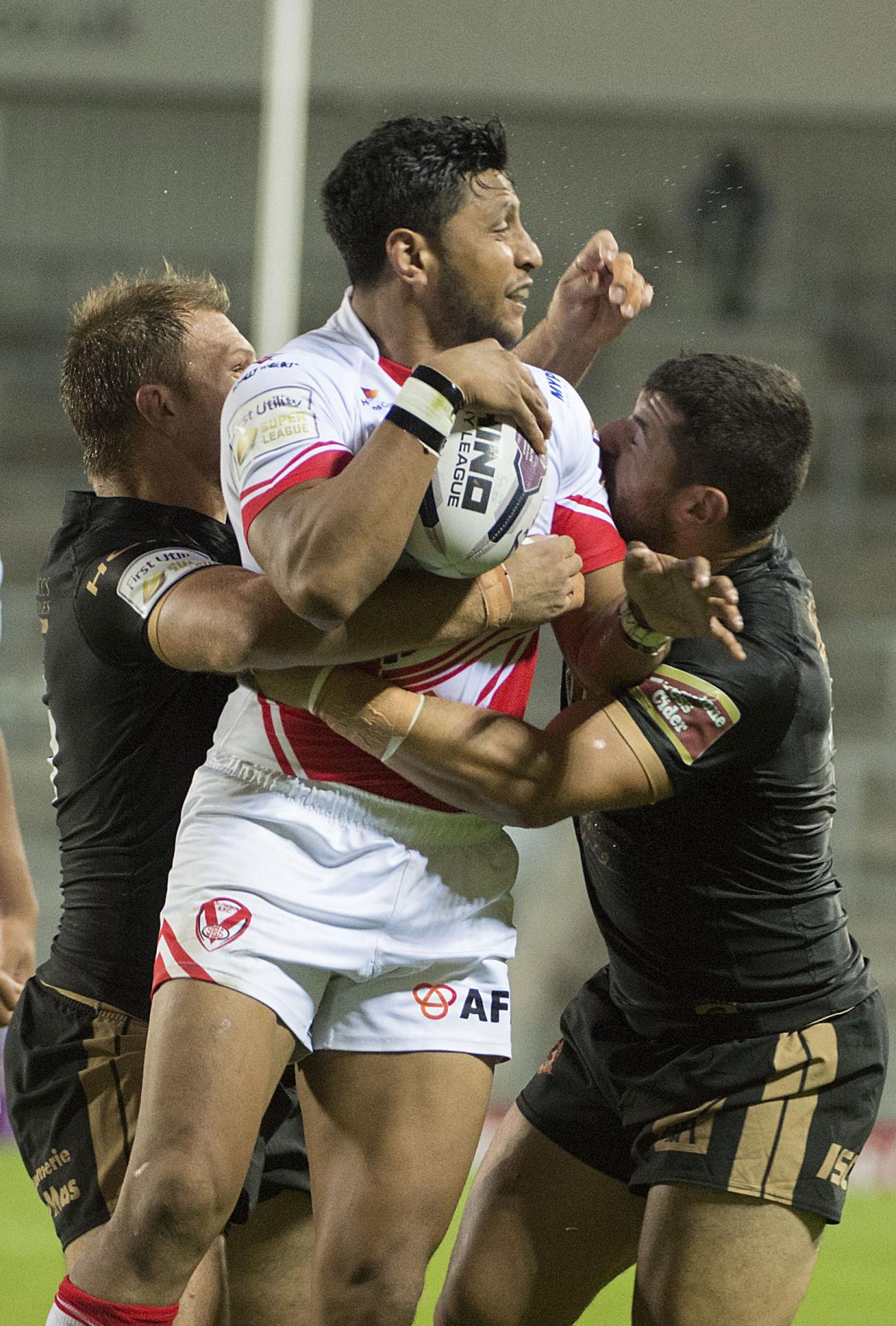 Action from Saints' Super 8s victory over Catalans Dragons at Langtree Park. Pictures by Bernard Platt