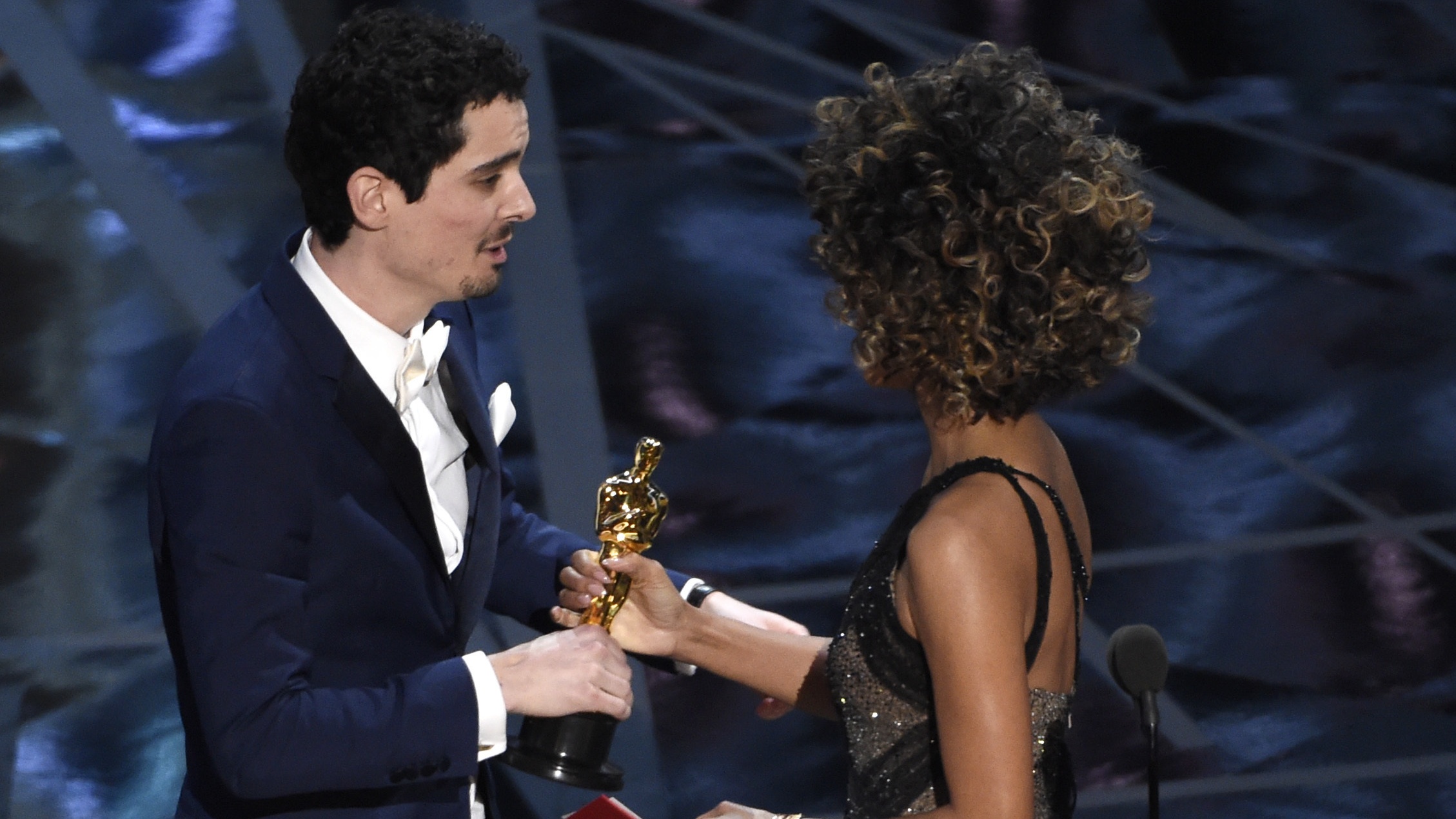 La La Land leads Oscar wins with six gongs - St Helens Star