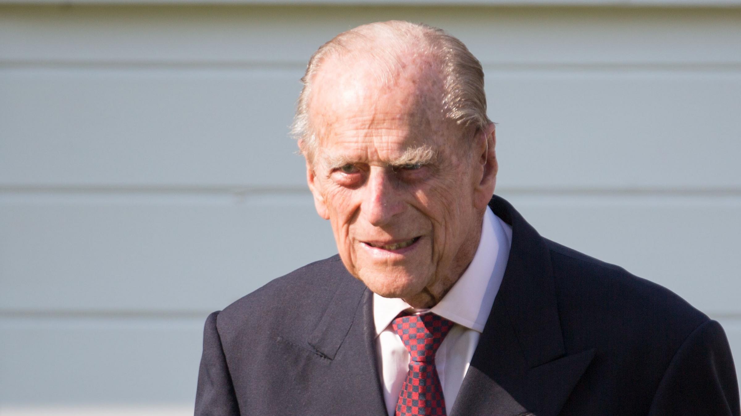 Duke of Edinburgh in hospital for treatment of infection - St Helens Star
