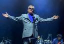 Suggs engaging with the Haydock Park crowd (Images: Mark Ellis/The Jockey Club Live)