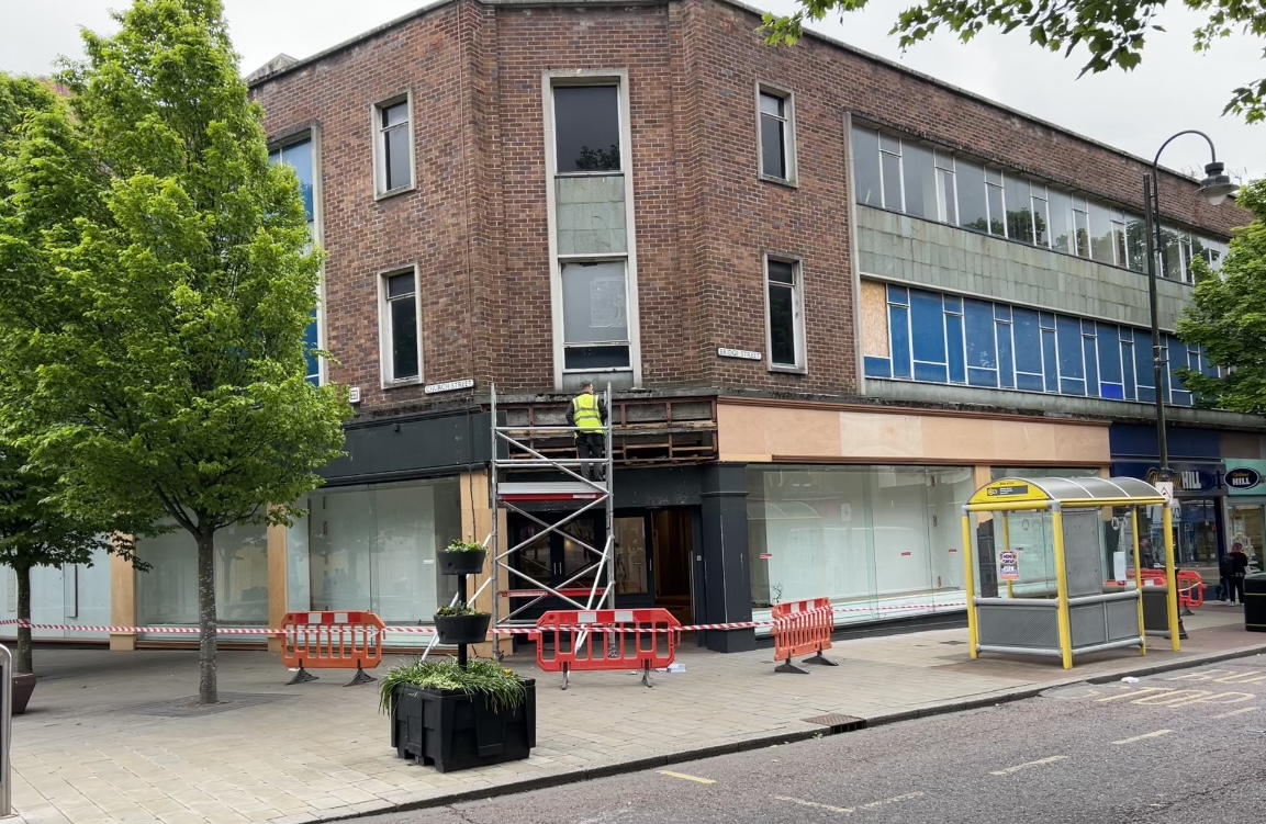 What could the future hold for St Helens former Burtons? - Vimarsana News