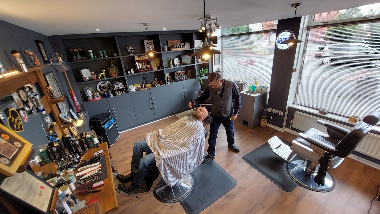 Meet The Barber - Simon Yates