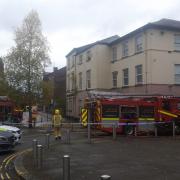 Fire at former Raven Lodge pub building