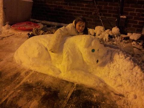 Mel Halsall tweeted us this delightful picture of a snowdog made by her and her daughter, pictured.